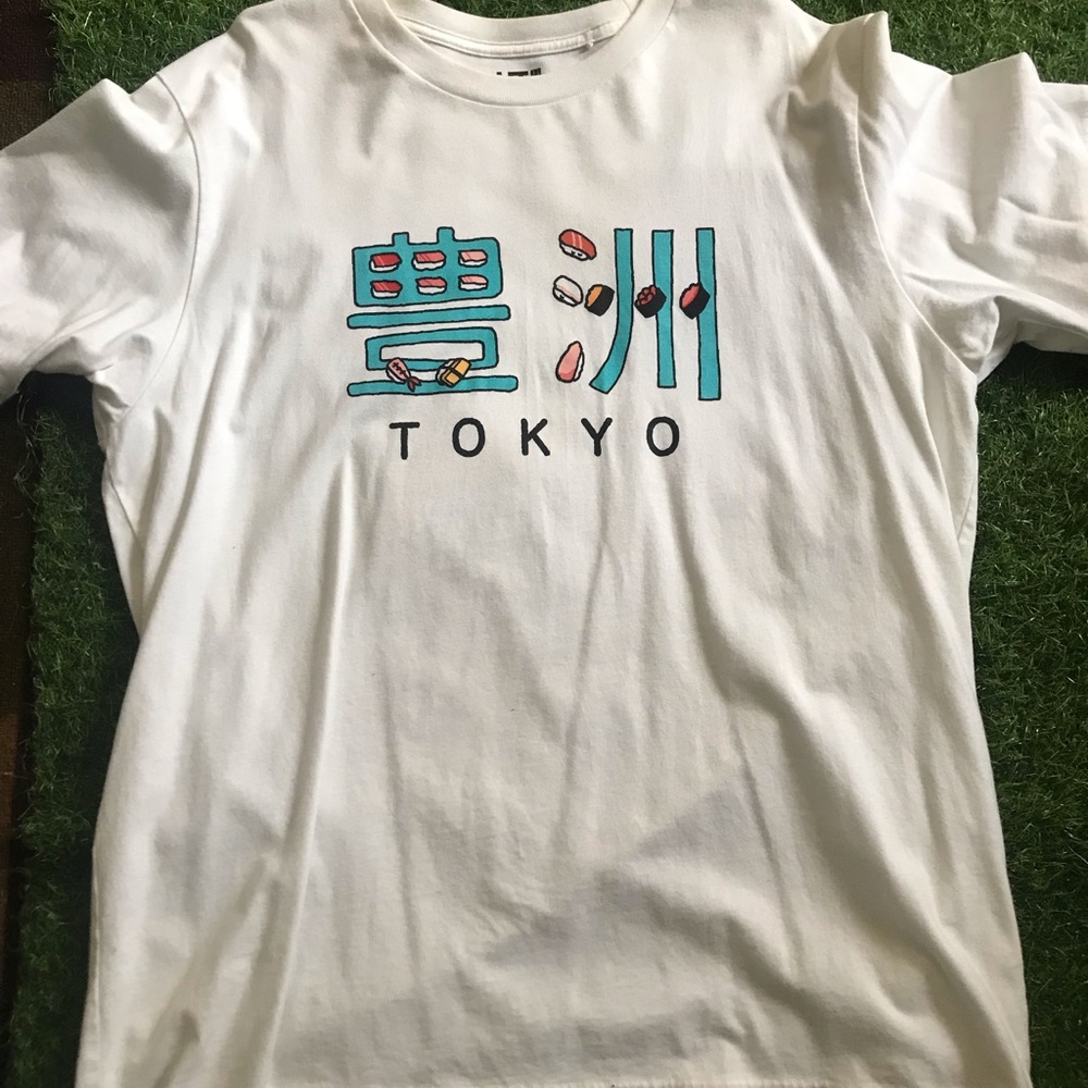 Uniqlo Tokyo Tee Shirt Sz L